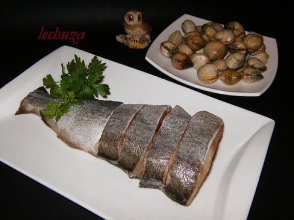 Receta gallega de abadejo en salsa verde con berberechos - Preparación paso 2