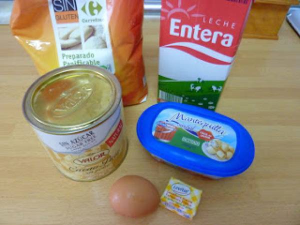 Corona de pan y chocolate sin gluten - Preparación paso 1