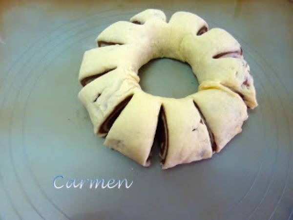 Corona de pan y chocolate sin gluten - Preparación paso 4