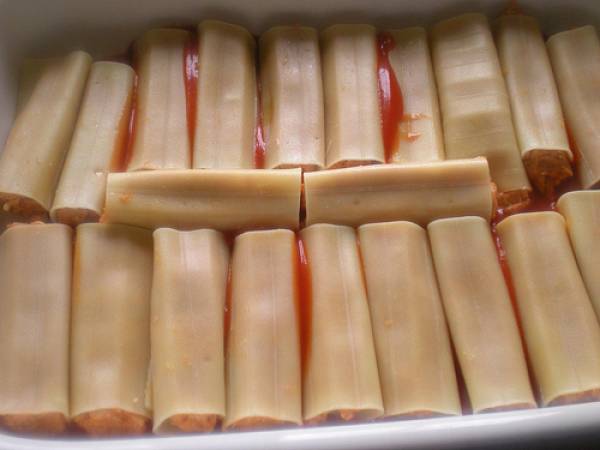 Canelones de pollo con bechamel de calabacín - Preparación paso 11