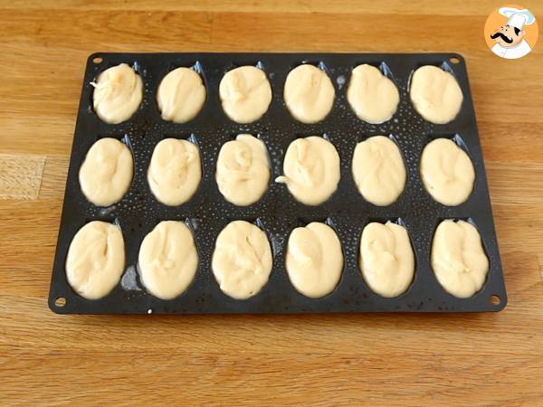 Madeleines con chocolate tricolor - Preparación paso 6