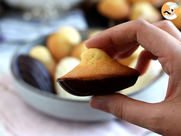 Madeleines con chocolate tricolor - Preparación paso 9