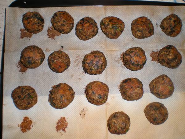 Albóndigas de berenjenas y salsa de tomate especiada - Preparación paso 3