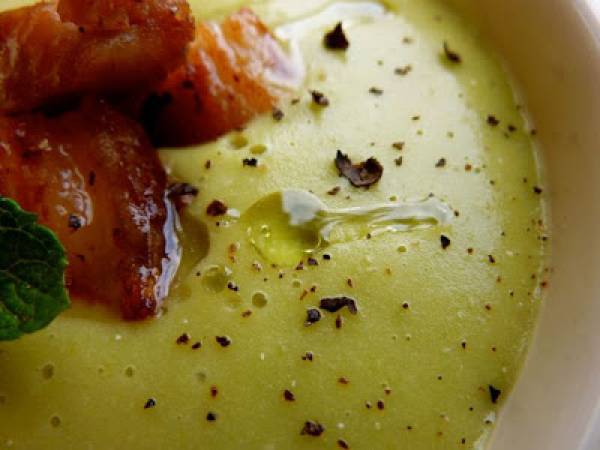 Crema de guisantes secos con hierbabuena - Preparación paso 4