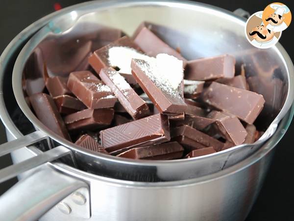 Huevos de Pascua de chocolate - Preparación paso 1