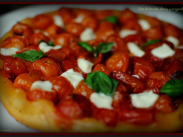 Tatín de tomates cherry y mozzarella - Preparación paso 3