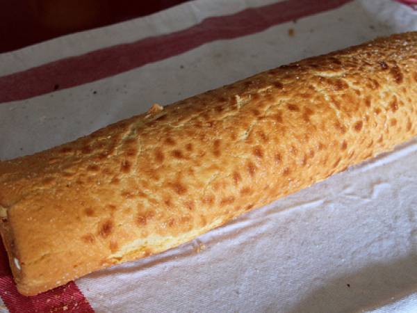 Brazo de gitano con fresas y mascarpone - Preparación paso 12