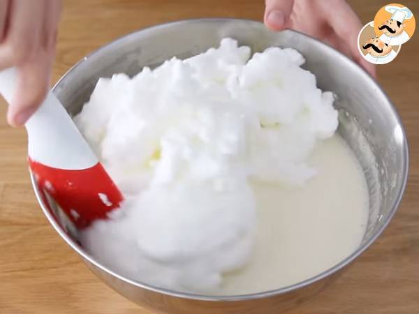 Pastel Mágico o inteligente de vainilla y limón - Preparación paso 7