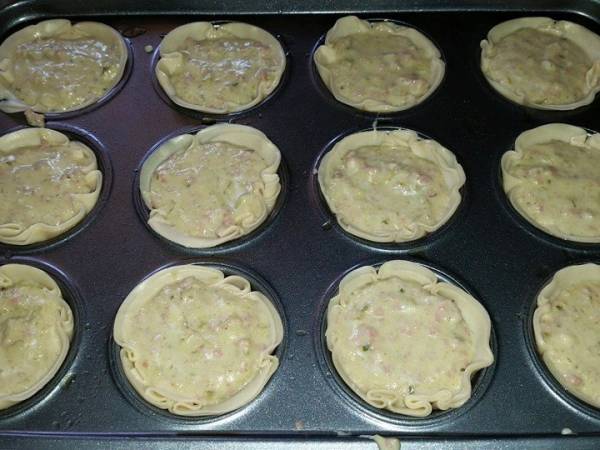 Mimiquiches de tagarninas y jamon york - Preparación paso 4