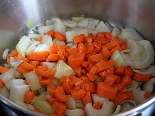 Albóndigas de caballa en salsa de tomate - Preparación paso 1