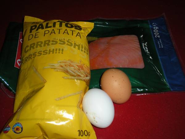 Revuelto de patatas y salmón ahumado - Preparación paso 1