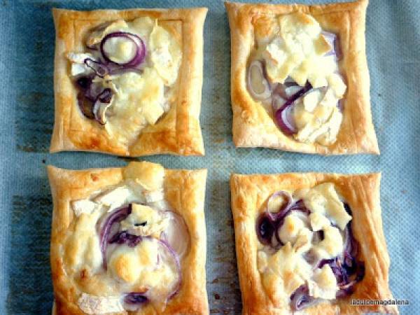 Tortas de salmón ahumado y cebolla roja - Preparación paso 3