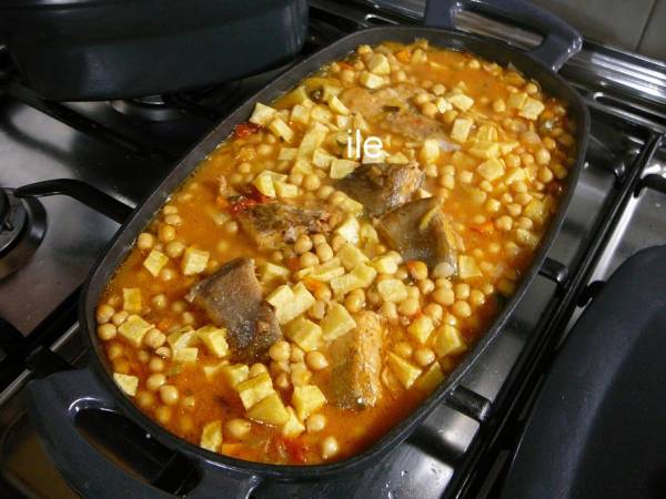 Cazuela de bacalao y garbanzos - Preparación paso 7