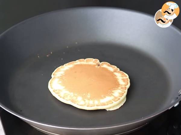 Tortitas con pepitas de chocolate. Pancakes - Preparación paso 7