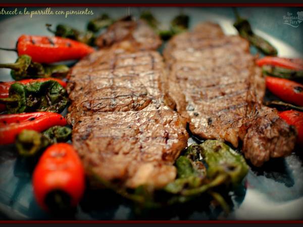 Entrecot a la parrilla con pimientos - Preparación paso 3