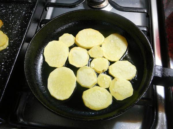 Pescado al horno con hongos y crema - Preparación paso 1