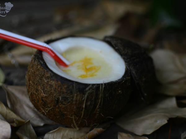 Piña colada en su coco natural - Preparación paso 3