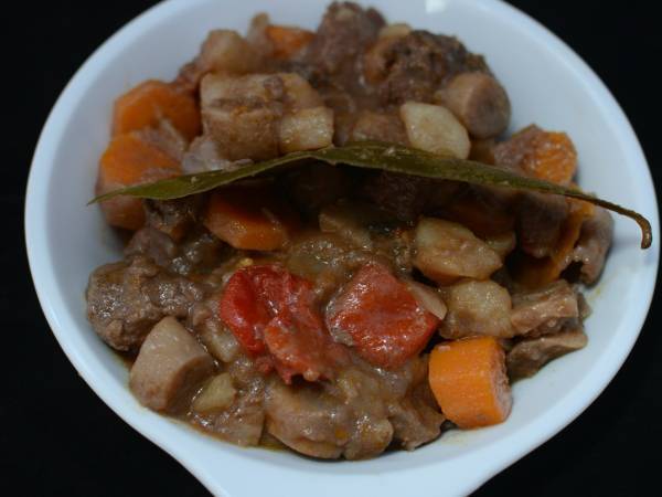 Estofado casero de ternera al vino - Preparación paso 2