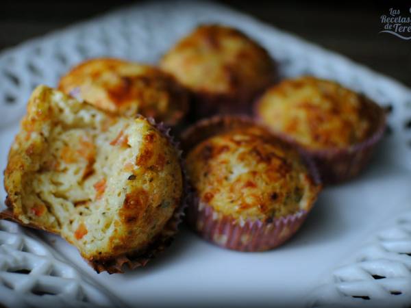 Pizza muffins con mozzarella - Preparación paso 1