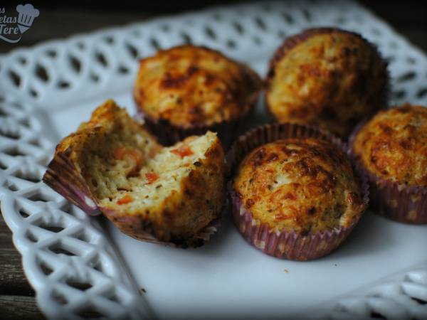 Pizza muffins con mozzarella - Preparación paso 2