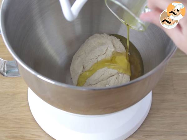 Pizza margarita esponjosa - Preparación paso 3