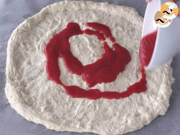 Pizza margarita esponjosa - Preparación paso 8