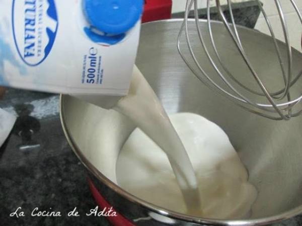 Helado de nueces caramelizadas - Preparación paso 4