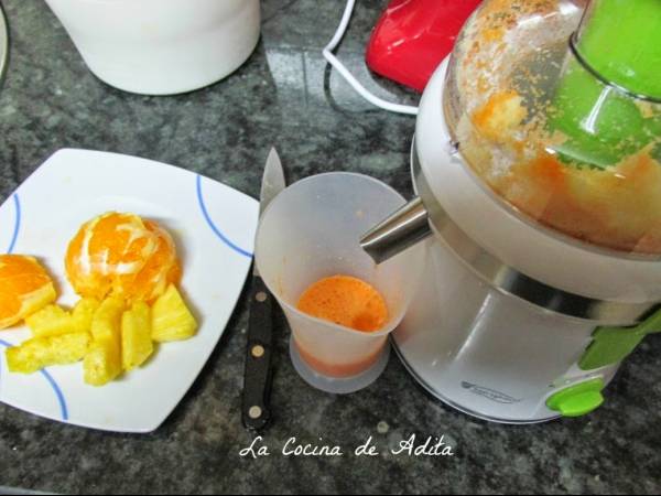 Cóctel con canapés de aguacate y bonito - Preparación paso 6