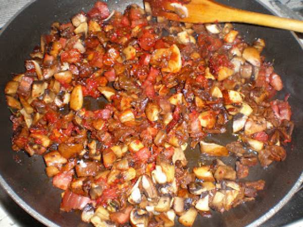 Espaguetis con ragout de setas portobello - Preparación paso 5