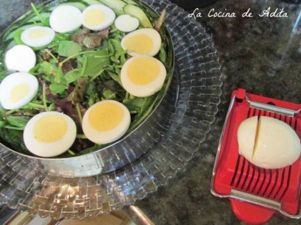 Ensalada de gambones y gulas - Preparación paso 5