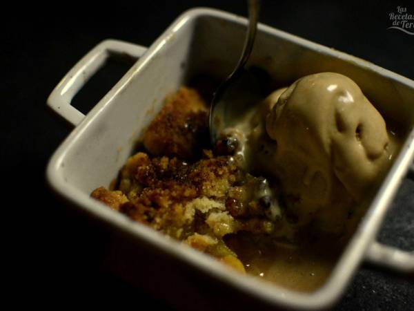 Crumble de manzana y mango - Preparación paso 2