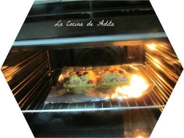 Canapés-pizzas con salsa barbacoa - Preparación paso 3