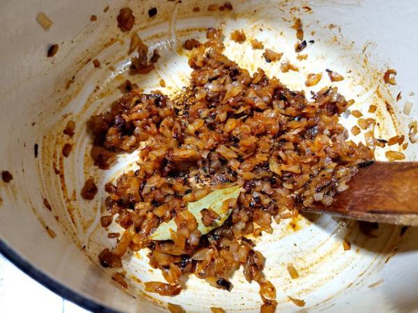 Guiso catalán de ternera y setas {estofat de bou} - Preparación paso 3