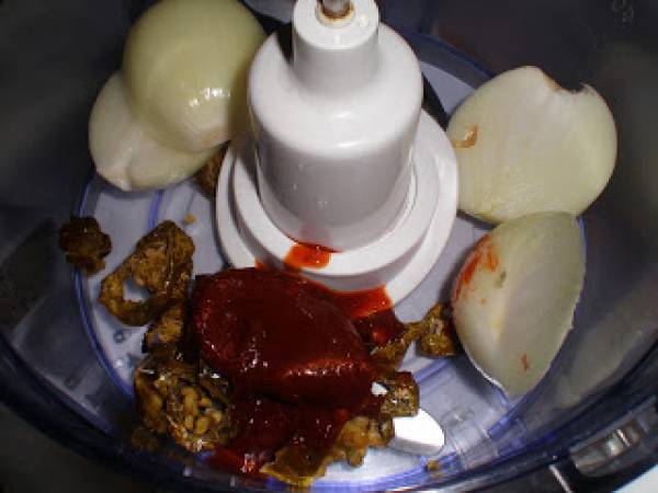 Sopa azteca tradicional mejicana - Preparación paso 2