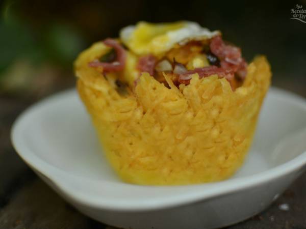 Cesta de patatas con huevos rotos y jamón - Preparación paso 5