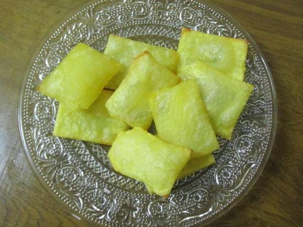 Patatas soufflés rellenas de alioli - Preparación paso 8