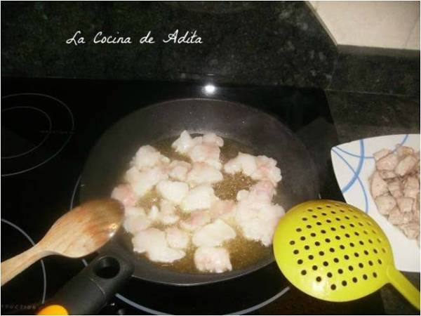 Fideua, de la cocina de Adita - Preparación paso 1