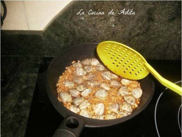 Fideua, de la cocina de Adita - Preparación paso 3