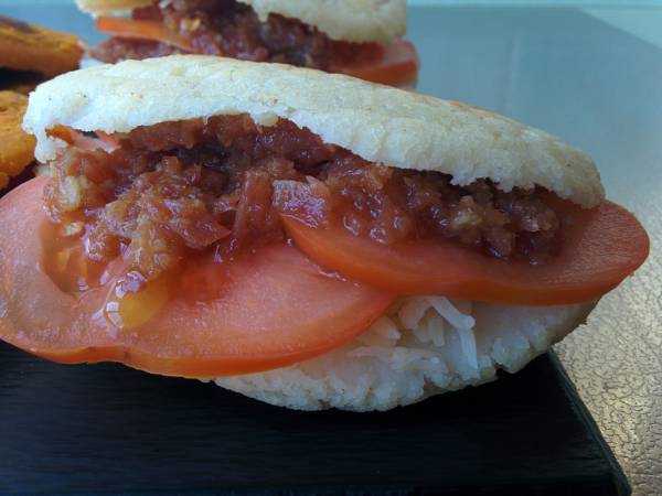 Arepas de maiz, Plátano y Jengibre rellenas - Preparación paso 7