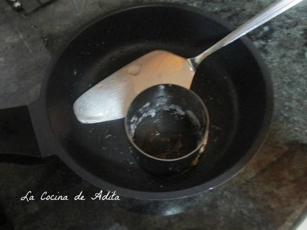 Tapa de huevo a baja temperatura, con escalibada y mejillón - Preparación paso 3