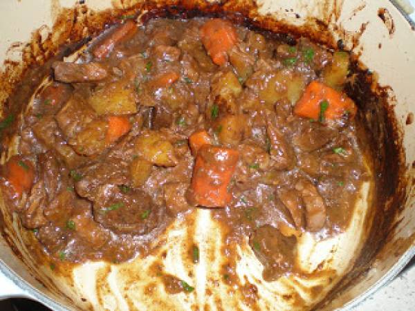 Guiso irlandés de carne con guisantes - Preparación paso 4