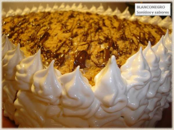 Torta de mantecol, nutella y mistela - Preparación paso 11