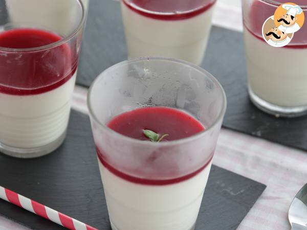 Panna Cotta con coulis de frambuesa - Preparación paso 9