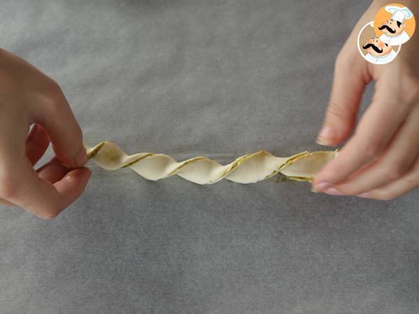 Bastones de pesto y parmesano - Preparación paso 3