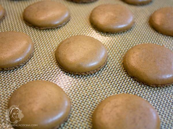 Macarons de Chocolate franceses - Preparación paso 4