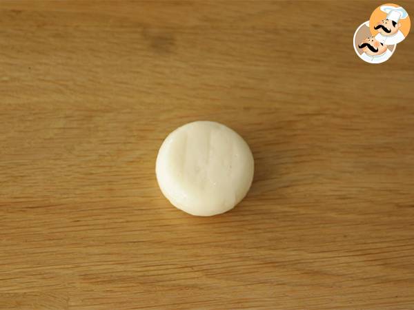 Mini Babybels empanados - Preparación paso 1