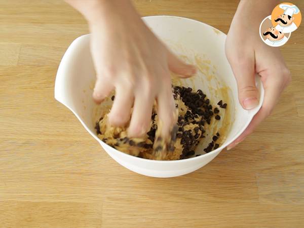Cookie gigante con esponjitas, marshmallow - Preparación paso 4