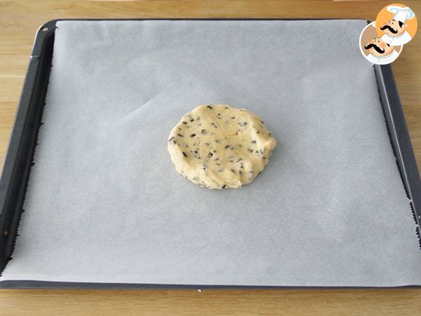 Cookie gigante con esponjitas, marshmallow - Preparación paso 5