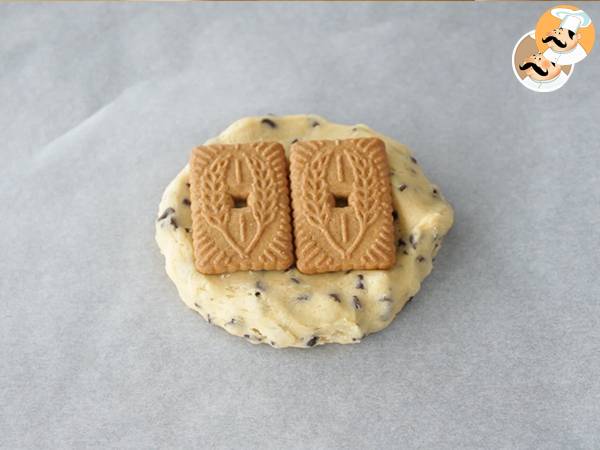 Cookie gigante con esponjitas, marshmallow - Preparación paso 6