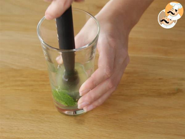 Mojito cubano refrescante - Preparación paso 1